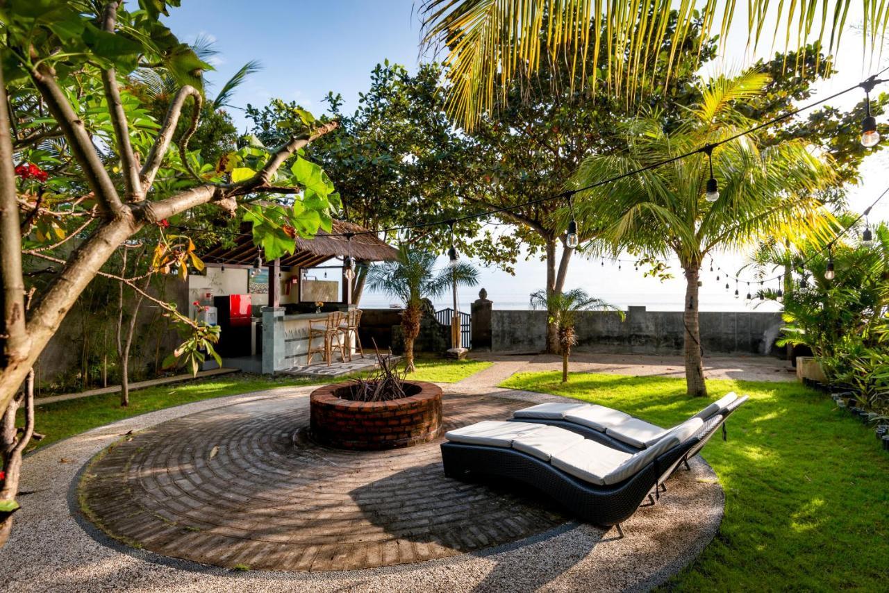Melasti Beach Bungalows Amed Exteriör bild