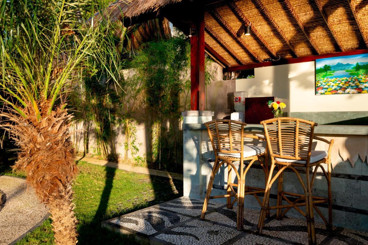 Melasti Beach Bungalows Amed Exteriör bild